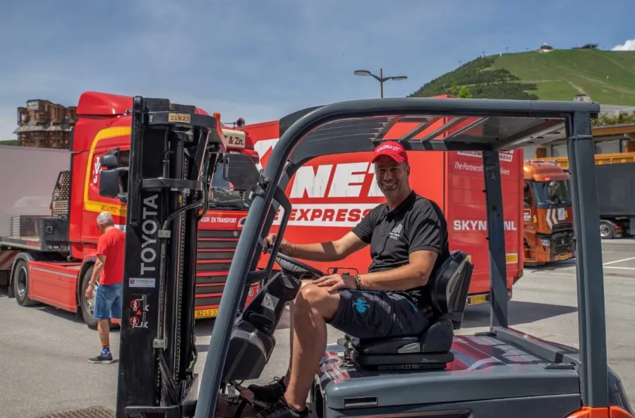 Vollebregt Vorkheftrucks 11680