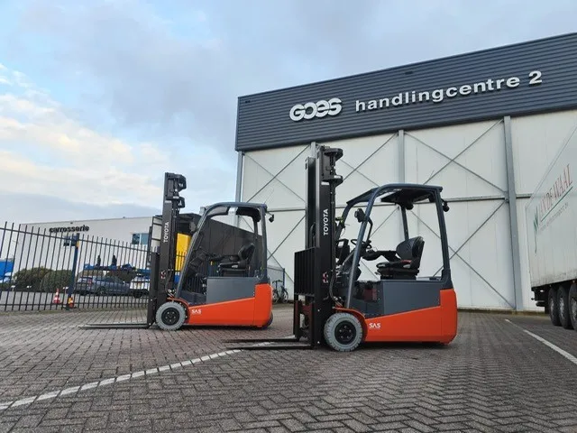 Vollebregt Vorkheftrucks 11680