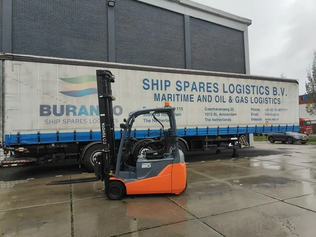 Vollebregt Vorkheftrucks 11680