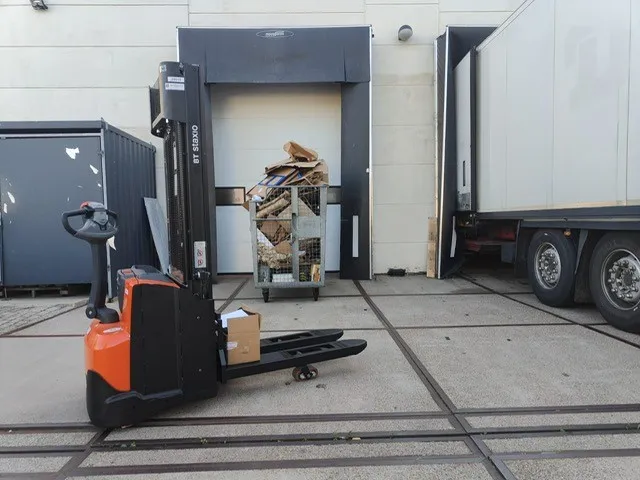 Vollebregt Vorkheftrucks 11680