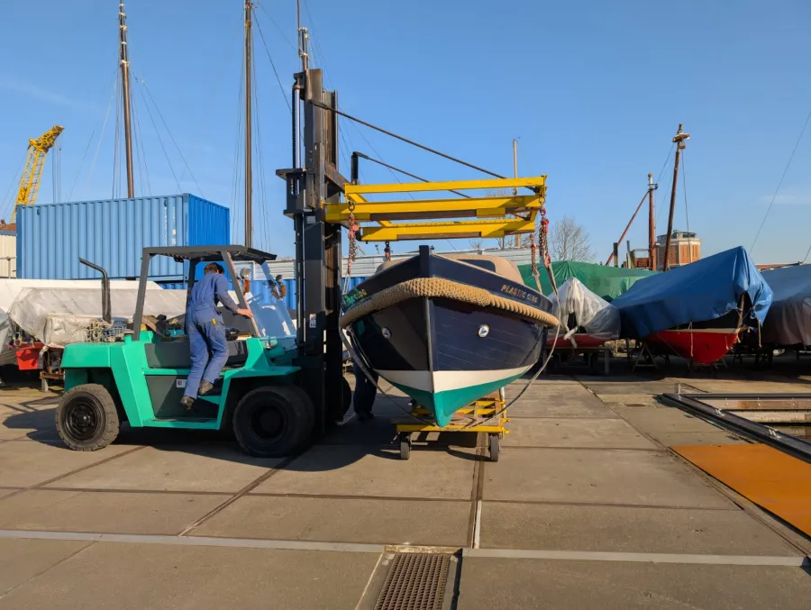 Vollebregt Vorkheftrucks 11680