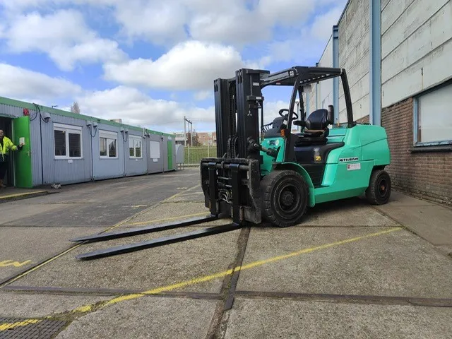 Vollebregt Vorkheftrucks 11680
