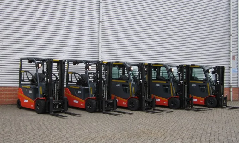 Vollebregt Vorkheftrucks 11680