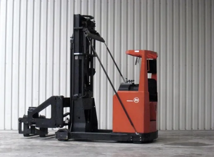 Vollebregt Vorkheftrucks 11680