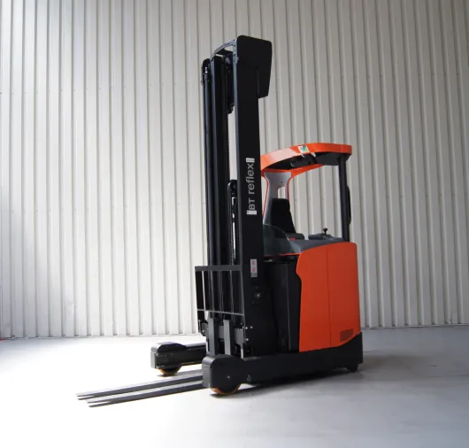 Vollebregt Vorkheftrucks 11680
