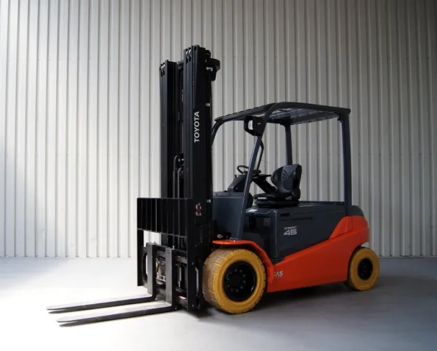 Vollebregt Vorkheftrucks 11680