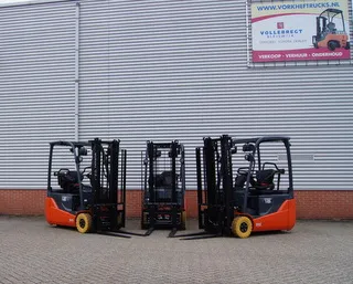 Vollebregt Vorkheftrucks 11680