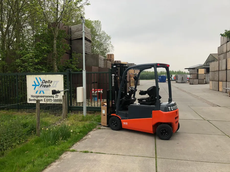 Vollebregt Vorkheftrucks 11680