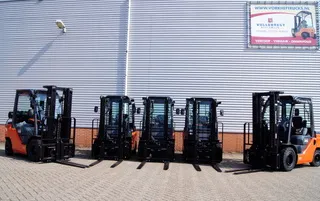 Vollebregt Vorkheftrucks 11680