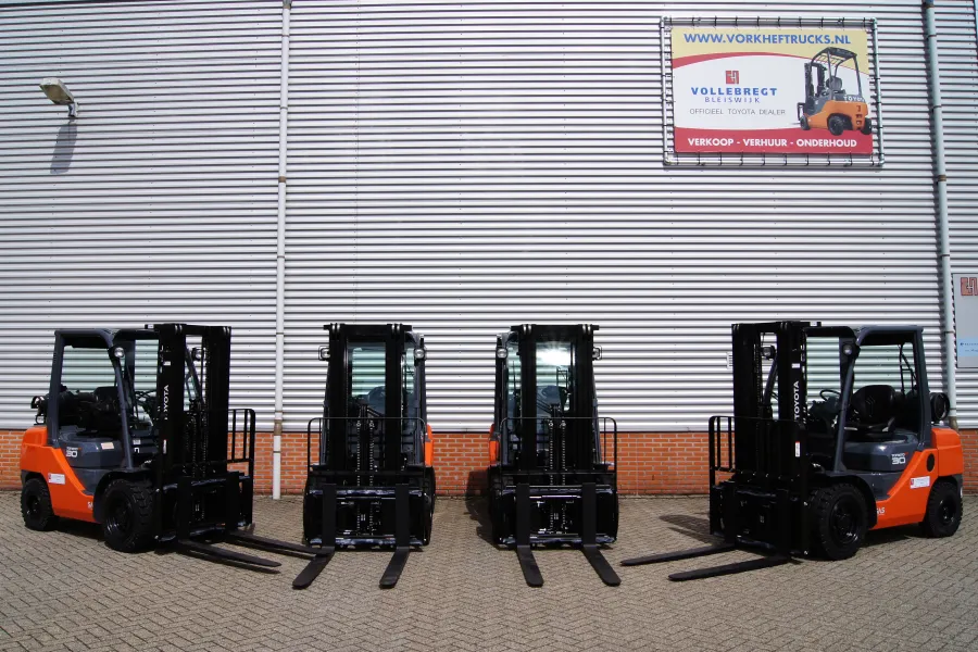 Vollebregt Vorkheftrucks 11680
