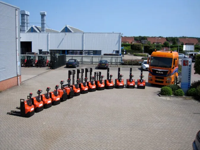 Vollebregt Vorkheftrucks 11680