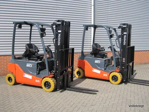 Vollebregt Vorkheftrucks 11680