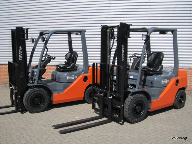 Vollebregt Vorkheftrucks 11680