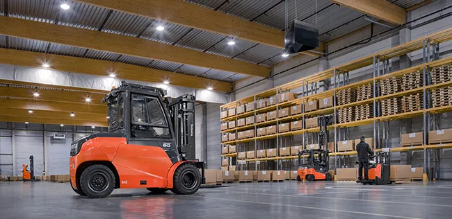 Vollebregt Vorkheftrucks 11680