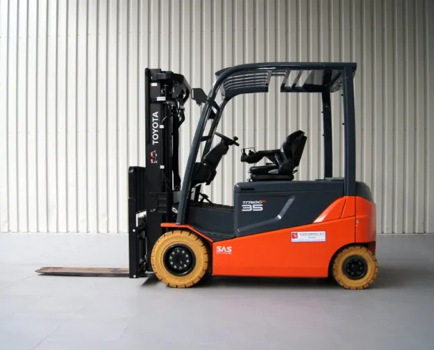 Vollebregt Vorkheftrucks 11680