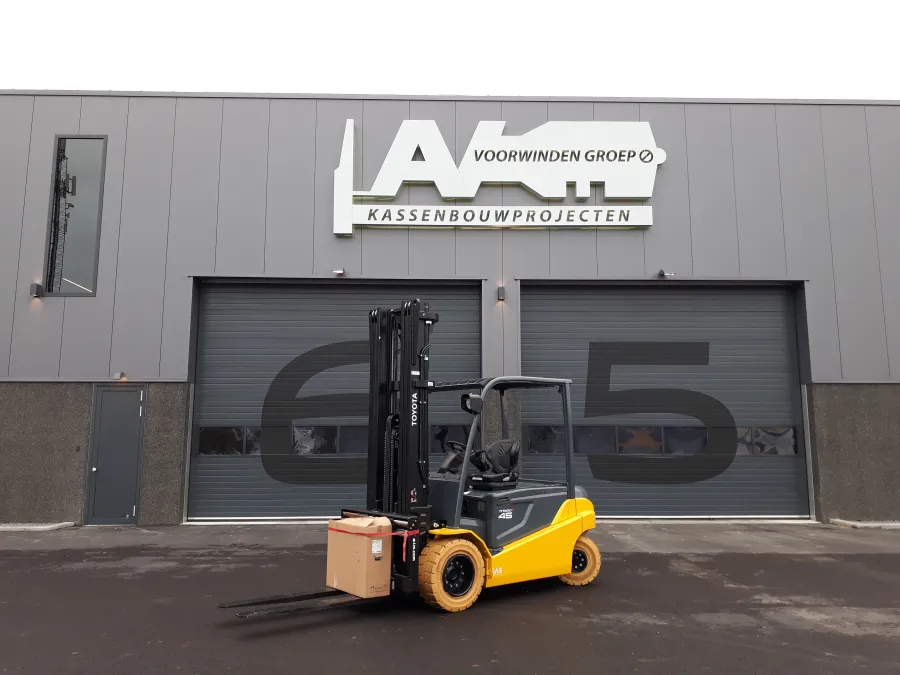 Vollebregt Vorkheftrucks 11680