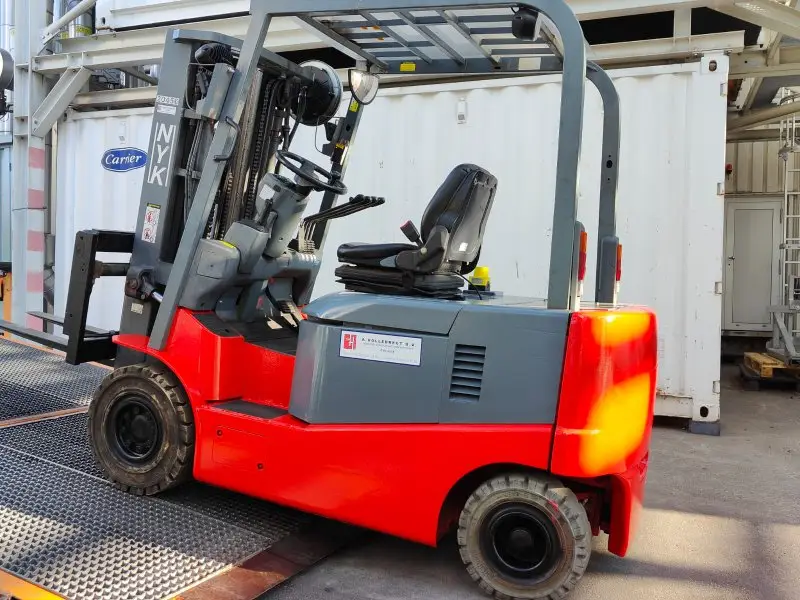 Nichiyu / NYK - FBC25PN-70