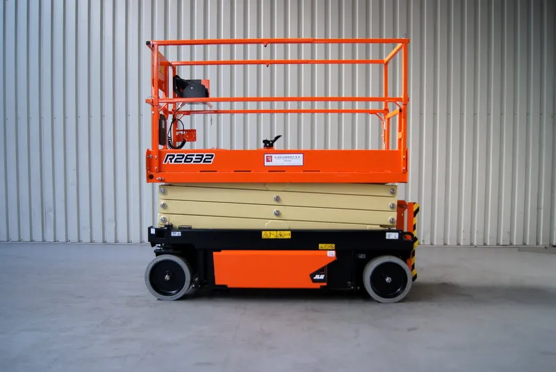 JLG - R2632